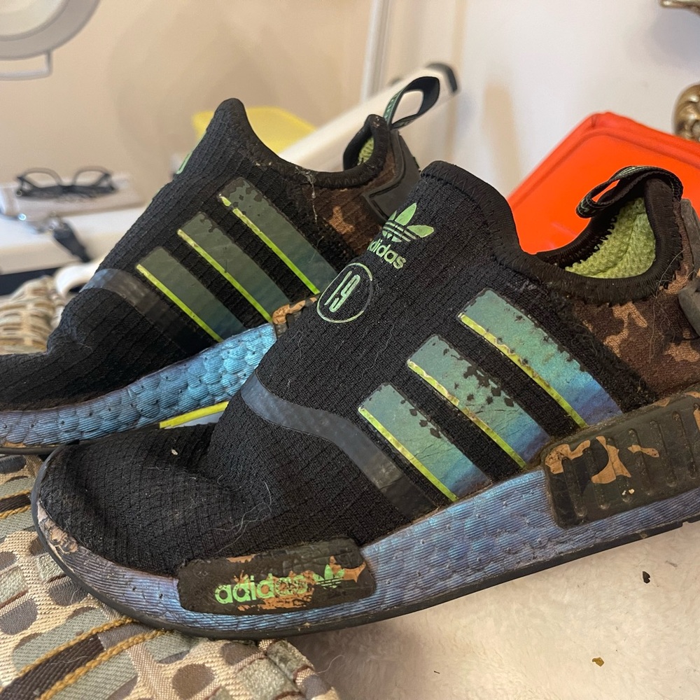 Youth adidas shoes
